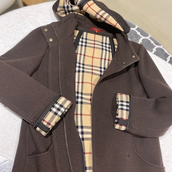 Burberry 🚫SOLD SOLD SOLD 🚫 - Picture 8 of 10